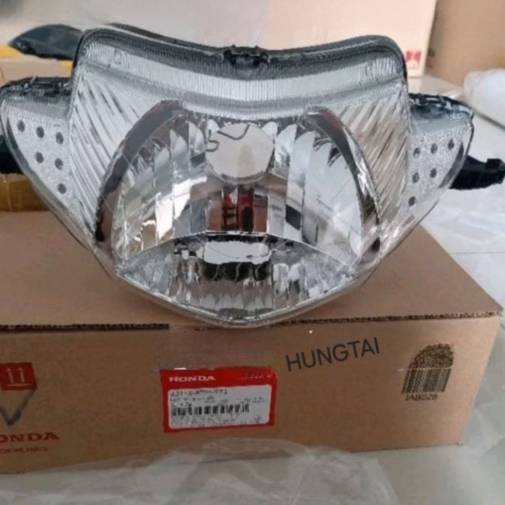 Pha chóa đèn trước xe FUTURE NEO 125 zin chính hãng 33110-KTM-971