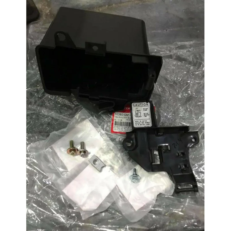 Hộp nhựa đựng bình ắc quy xe DREAM luôn ốc zin Honda - Ảnh 2