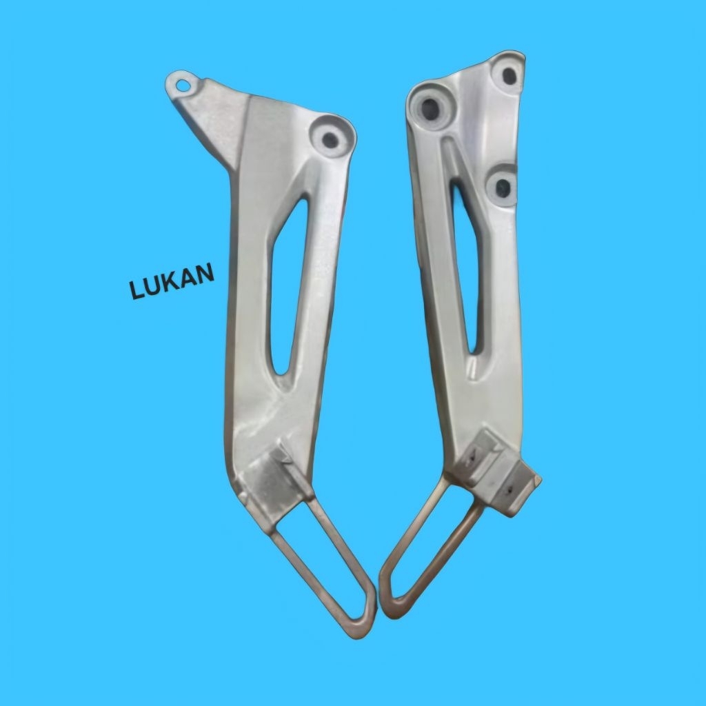 Cặp đùi pass nhôm gác chân sau xe DREAM Lùn.... zin chính hãng