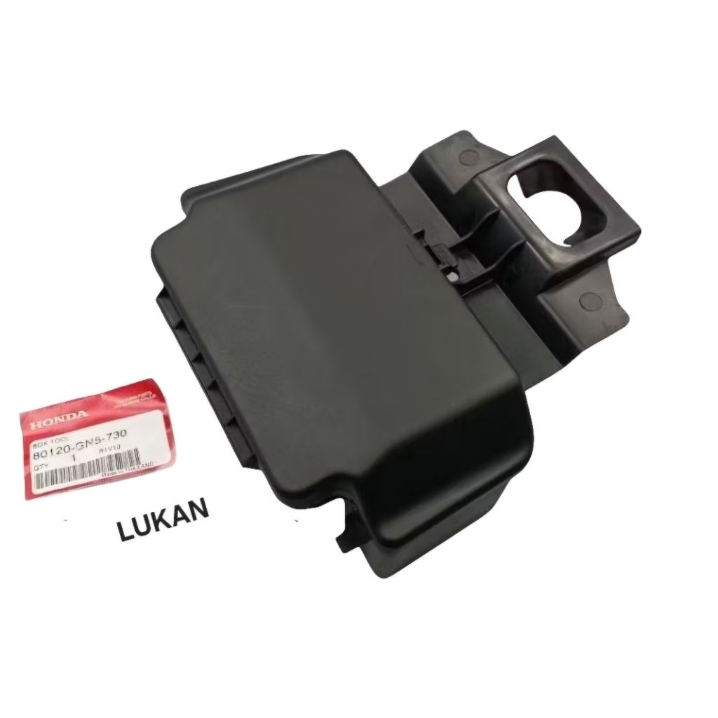Hộp nhựa, cốp đồ nghề dưới yên xe DREAM Lùn zin Honda 80120-GN5-730