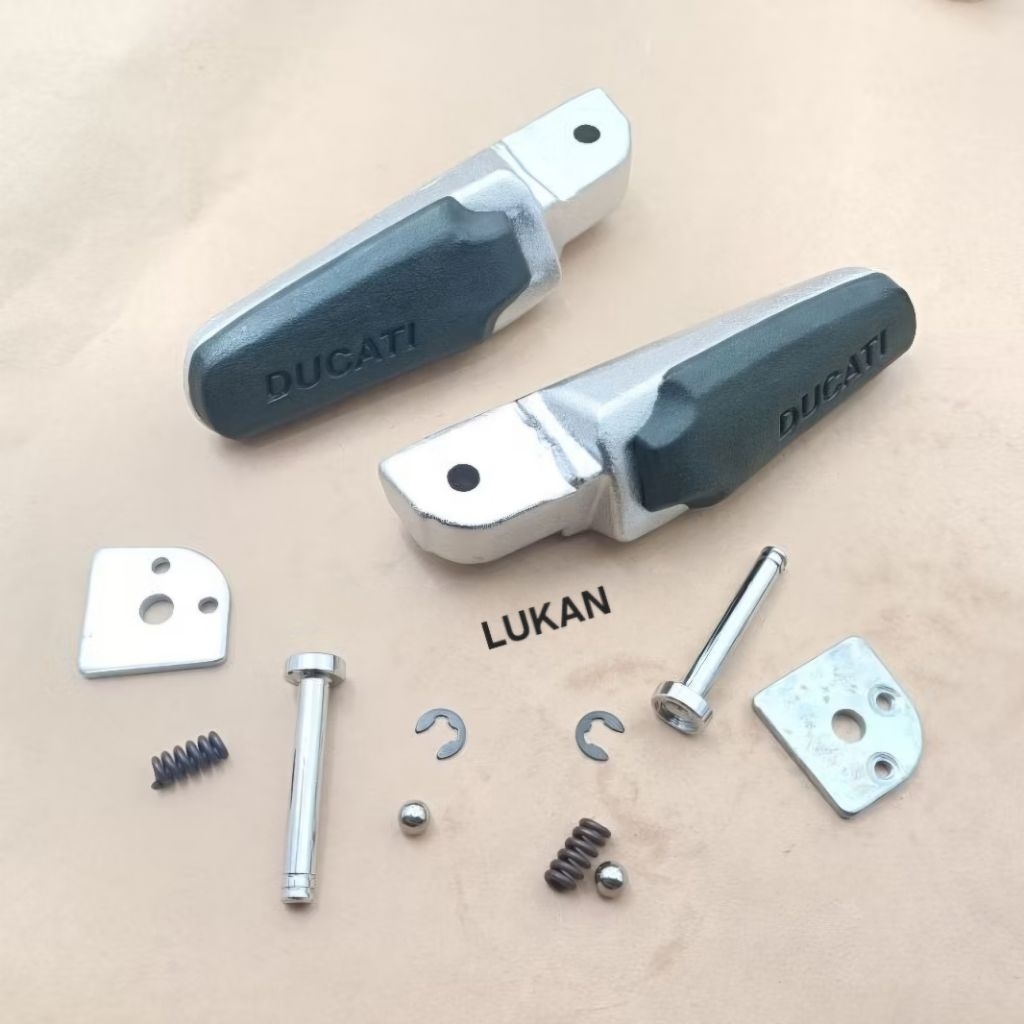 Cặp cao su gác chân nhôm sau Ducati xe DREAM, WAVE, FUTURE.... - Ảnh 4