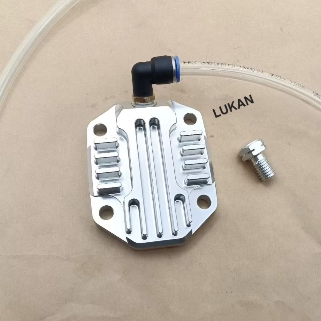 Nắp 4 lỗ CNC đầu bò quylat xe DREAM, WAVE... có thông hơi