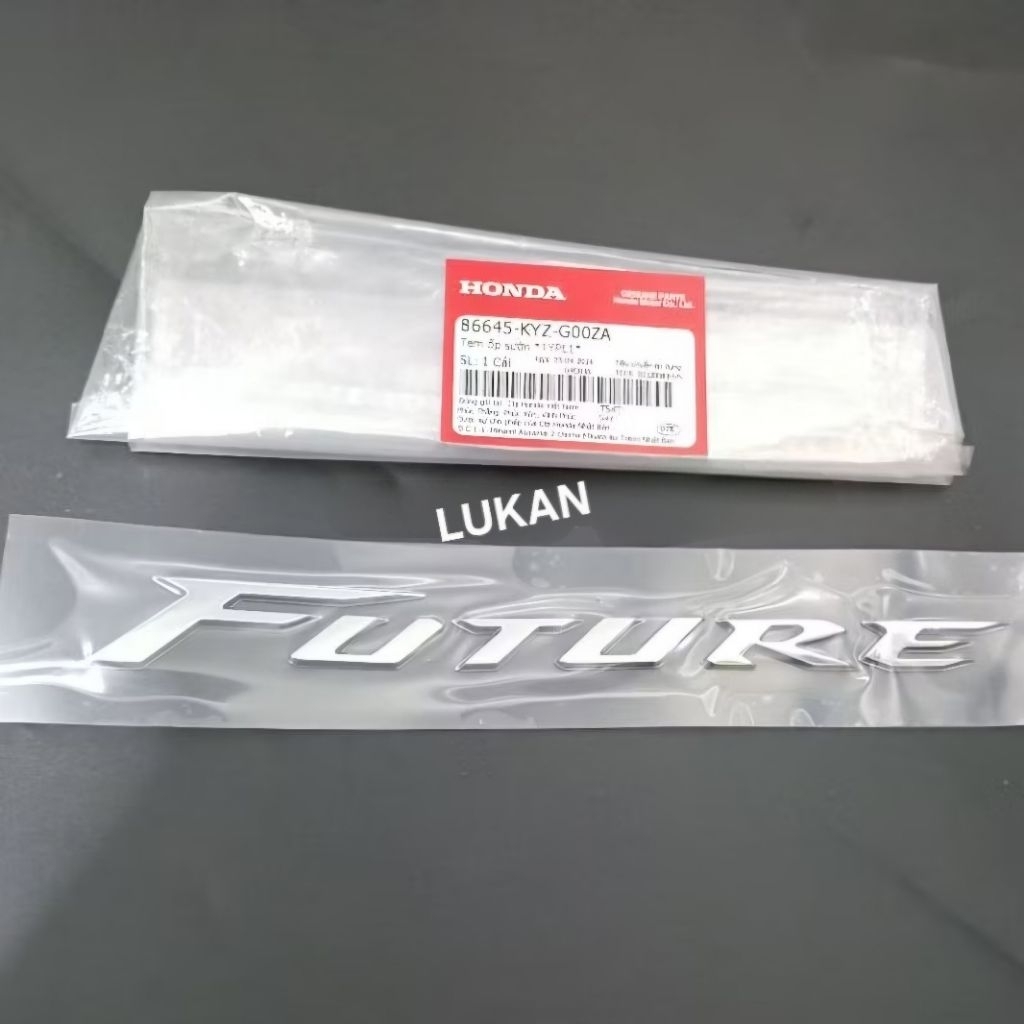 Tem chữ nổi, nhựa ốp sườn xe FUTURE MẬP, LED 125 zin 86645-KYZ-G00ZA