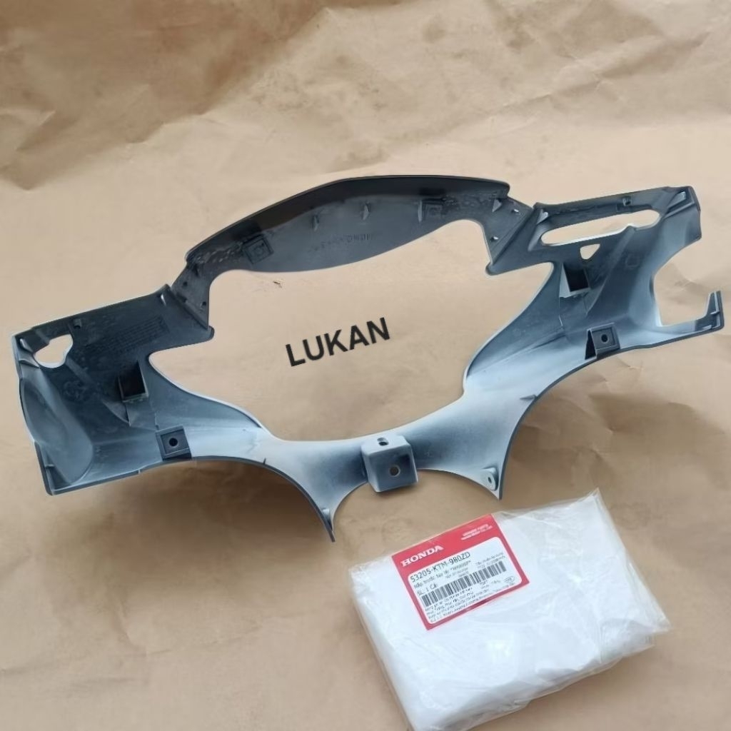 Nhựa ốp võ đầu đèn trước FUTURE NEO 125 Trắng mão, bàn thờ zin Honda 53205-KTM-980ZD - Ảnh 4