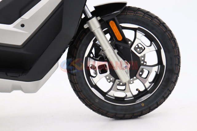 Asus SST 125 ra mat Xe tay ga 125cc la nhat phan khuc ADV cong nghe ngap tran - 6