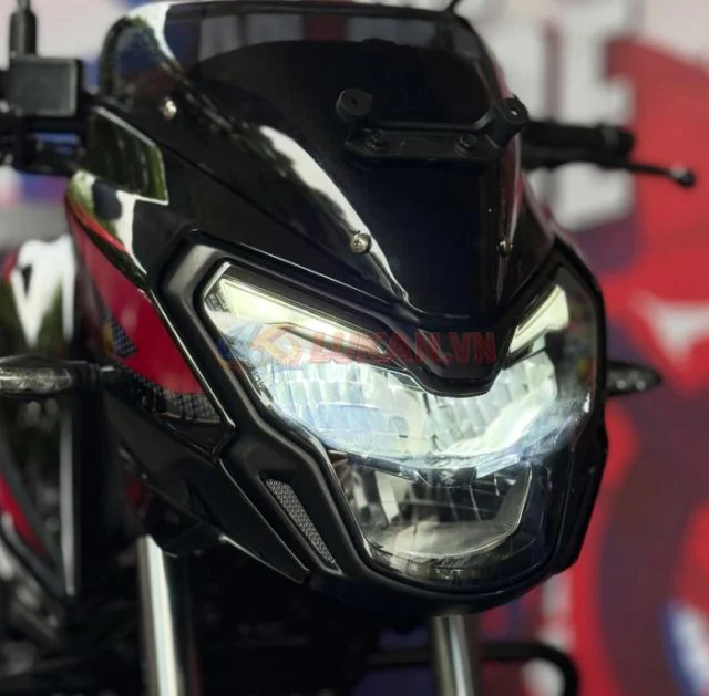 Bajaj Pulsar 150 2027 lot xac sau nhieu nam Man hinh TFT 5 inch dong co hoan toan moi