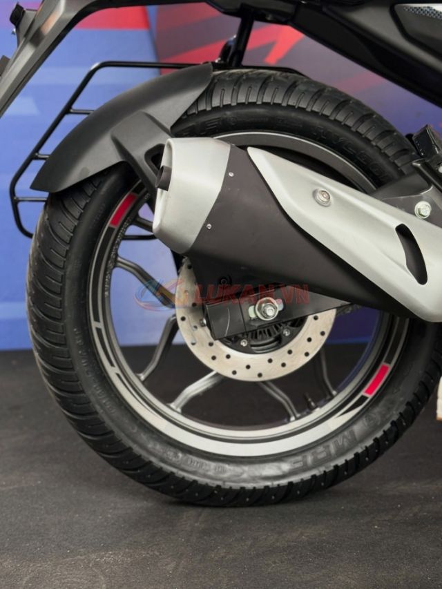 Bajaj Pulsar 150 2027 lot xac sau nhieu nam Man hinh TFT 5 inch dong co hoan toan moi - 6