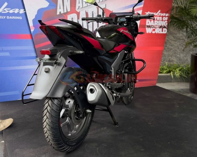 Bajaj Pulsar 150 2027 lot xac sau nhieu nam Man hinh TFT 5 inch dong co hoan toan moi - 9