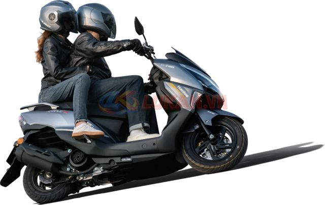 Doi tac cua Suzuki ra mat phien ban moi cho mau xe ga 125cc co ca ABS Bosch TCS Hitachi va TFT - 6