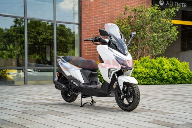 Quen Vision di xe ga 150cc moi gia quy doi chua toi 30 trieu dong gay soc voi ABS 2 kenh va TCS - 9