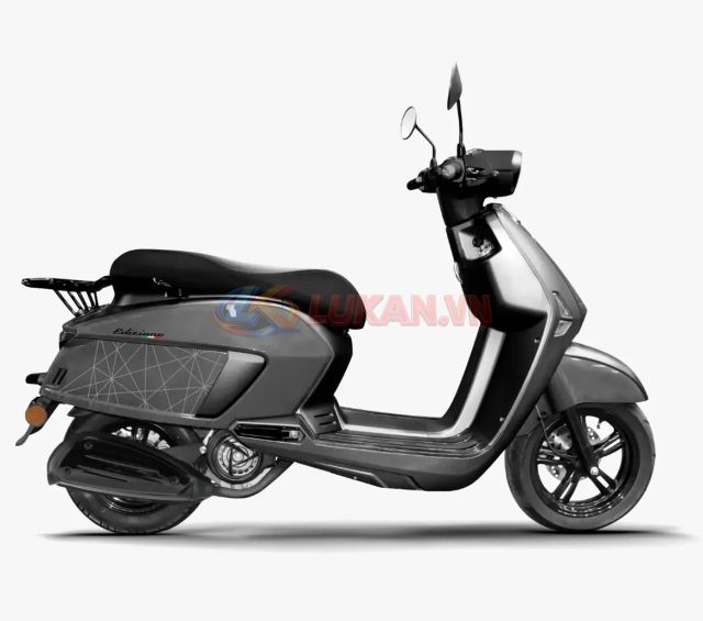 Tan binh xe ga 150cc gay chu y Thiet ke chat hon Honda SH phanh dia 2 banh gia quy doi 695 trieu - 3